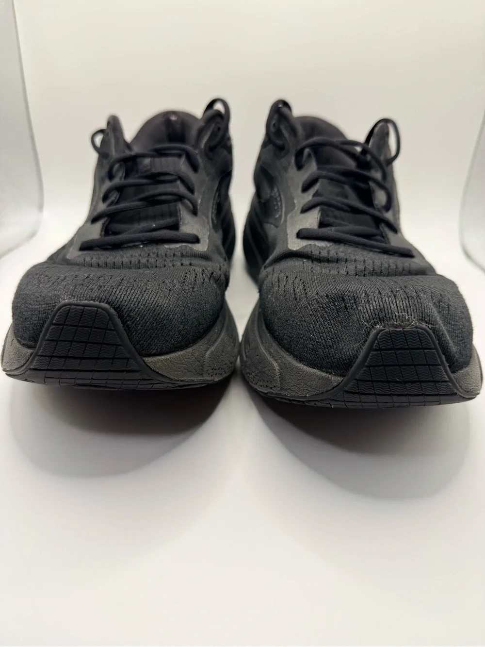 BROOKS Ghost Max 2 Black Athletic CushyRunning Walking Sneakers Size 11